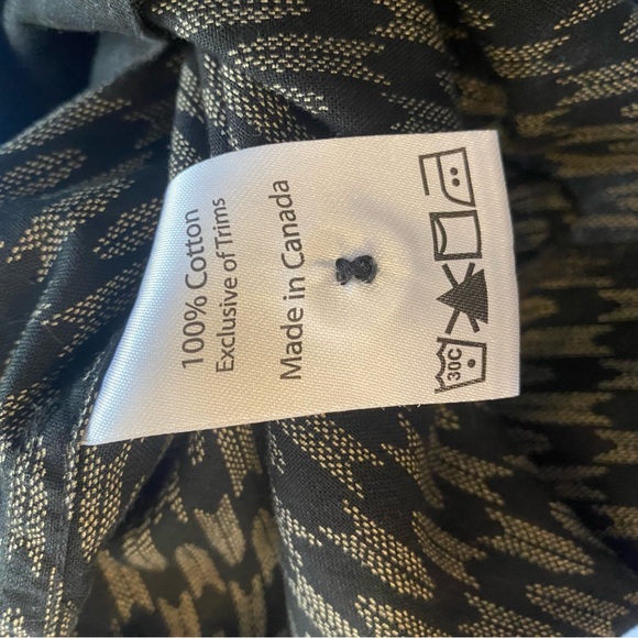 Illustrated Example button up - Picture 4 of 4